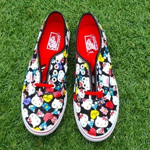 Hello Kitty Unisex Authentic Lo Pro Sneakers Men 6.5  & Womens 8